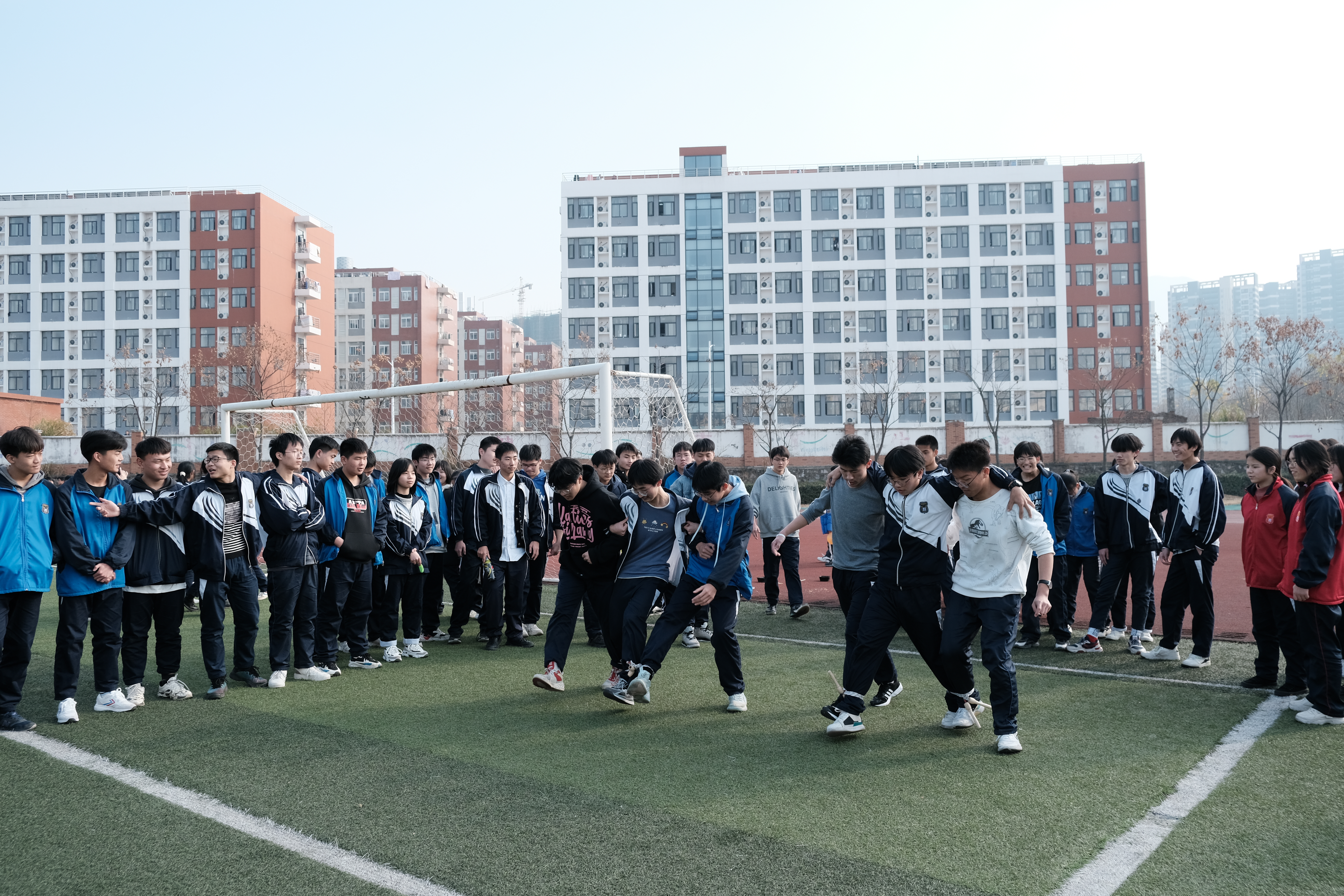 高二年级“铸梦扬帆，赢在未来”大型游园·励志主题班会(图9)