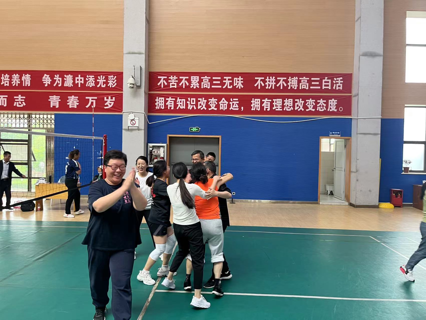 濂溪区一中第七届”桃李杯“教职工气排球比赛(图5)