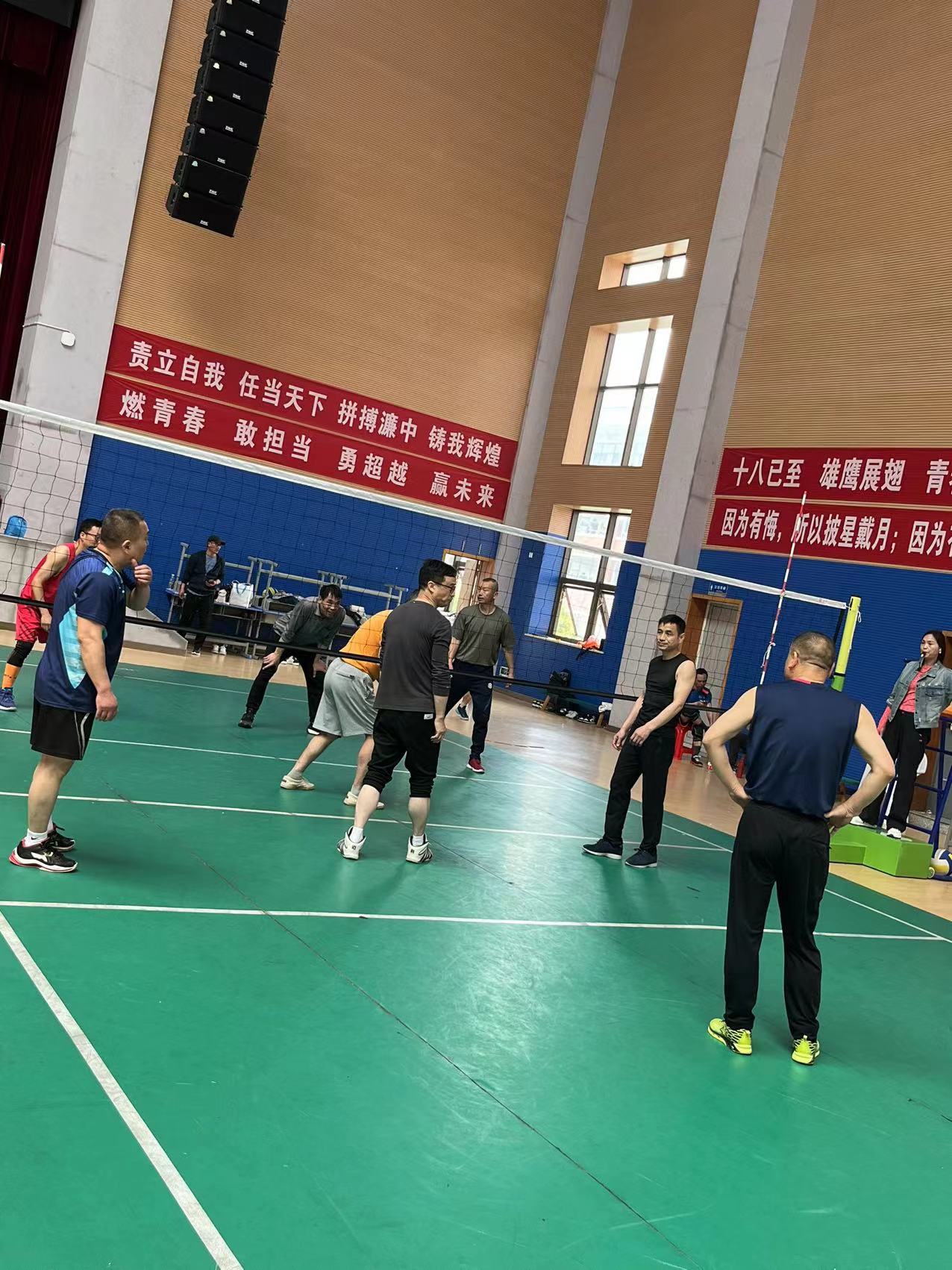 濂溪区一中第七届”桃李杯“教职工气排球比赛(图8)