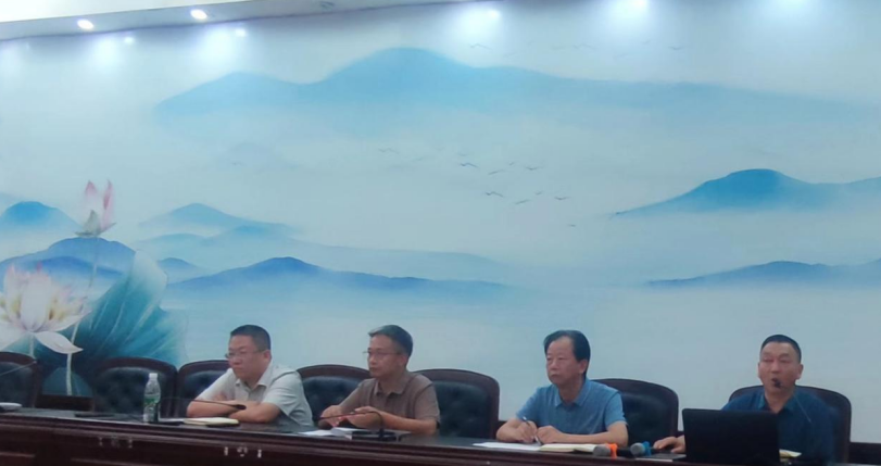 做实做活做真做大教研 以研促教推动学校跨越式发展   濂溪区一中2024-2025学年度上学期全校教科研工作会顺利召开(图4)