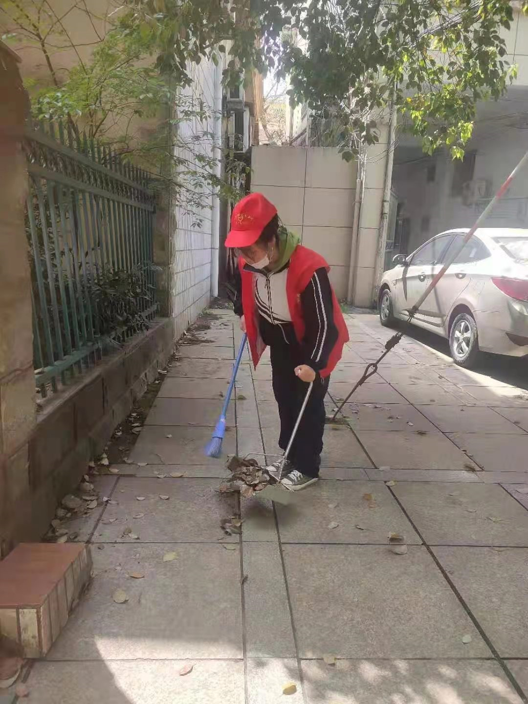 七年级各班开展“小手拉大手”志愿者服务活动(图3)