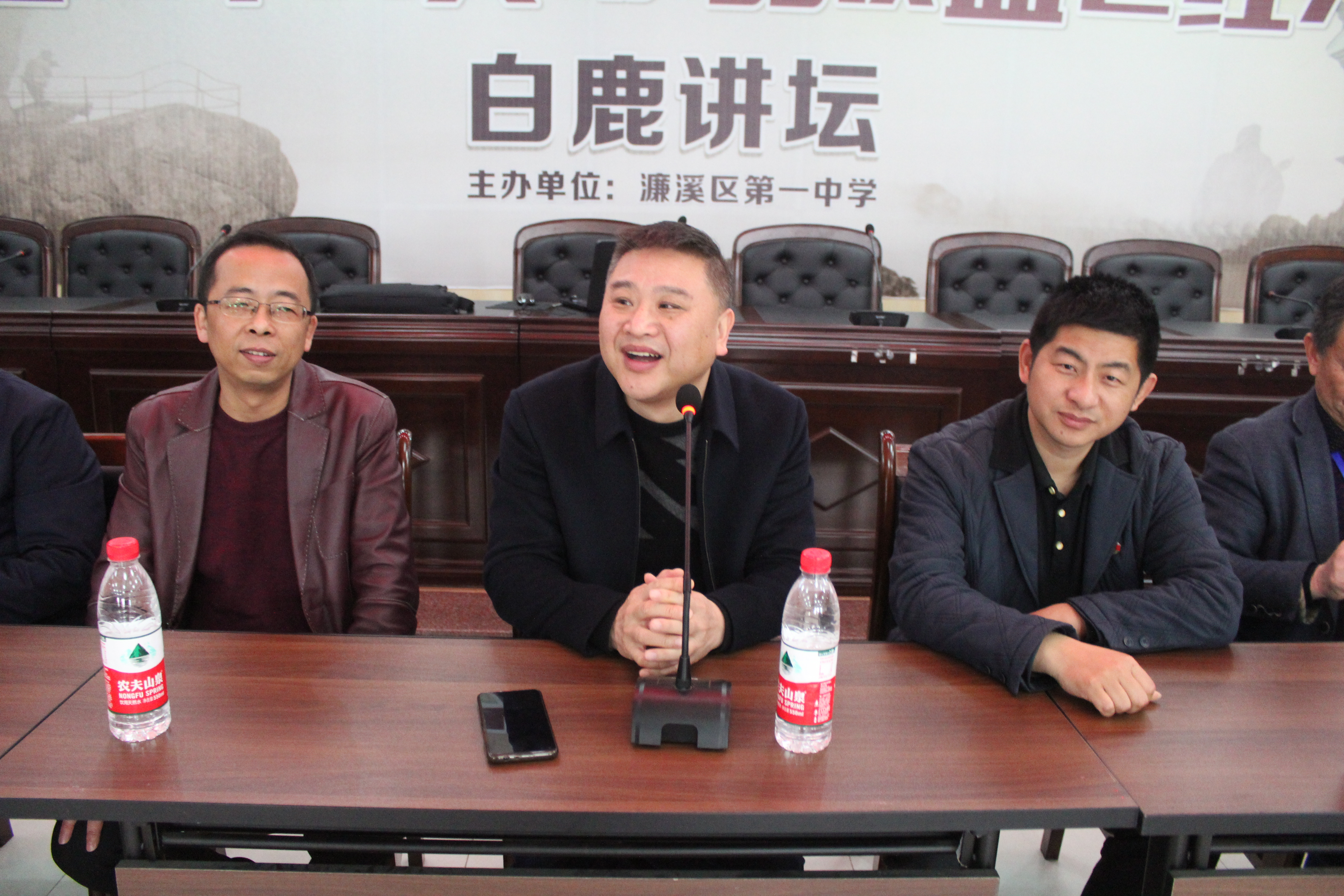 我校七一届校友回母校参观聚会(图2)