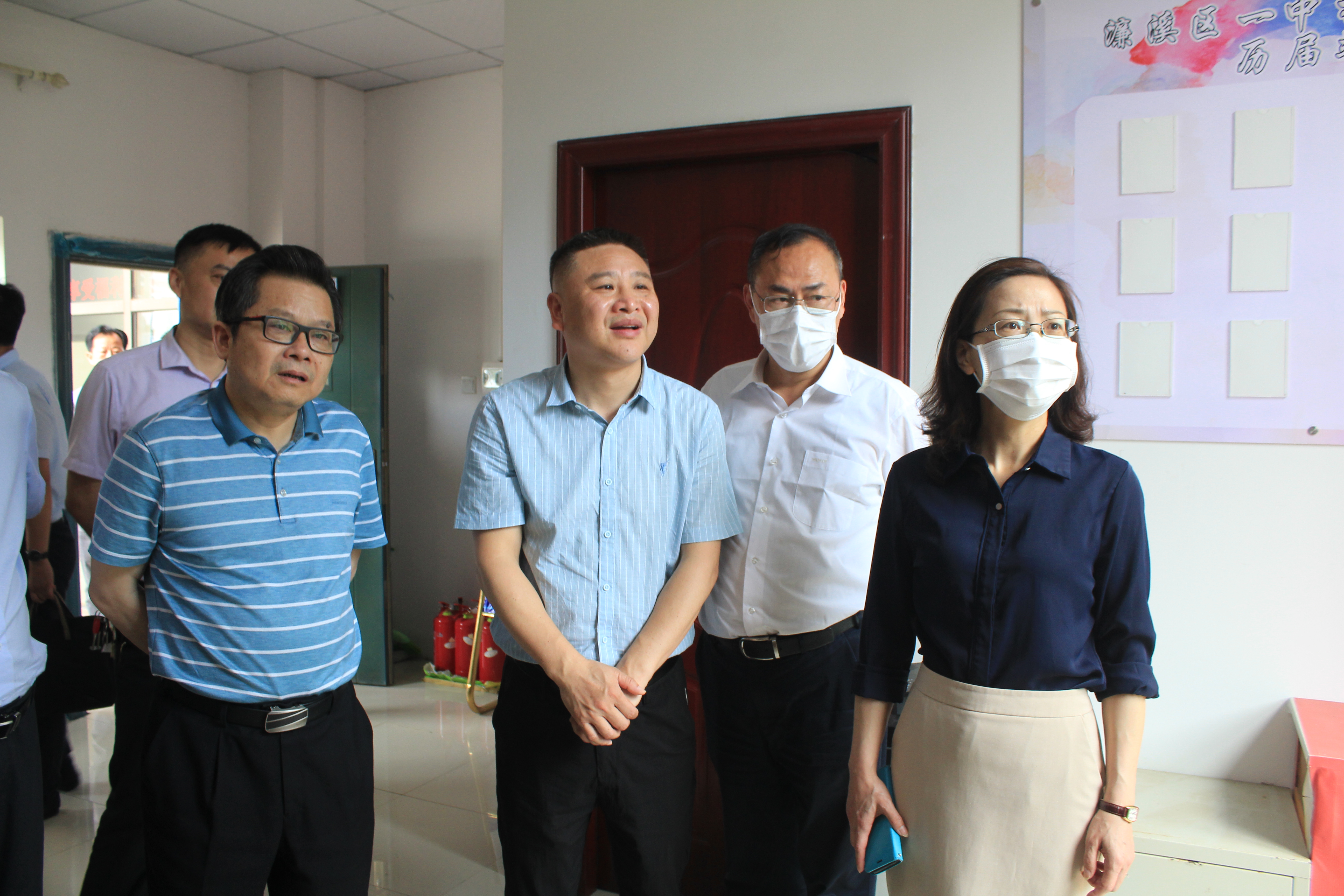 九江市领导考察濂溪区一中高考备考工作(图4)
