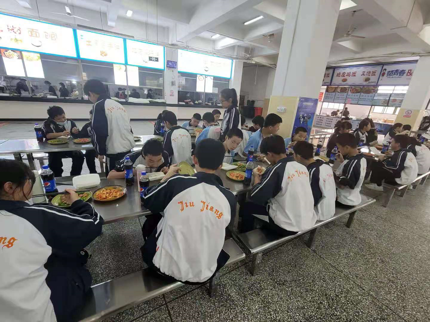 七年级各班厨艺课正在进行中(图4)