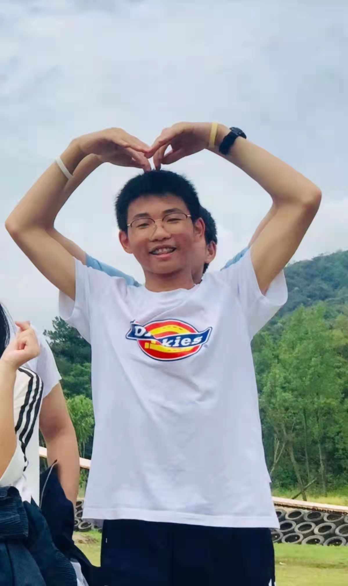 五星志愿者个人风采(图3) 五星志愿者个人风采(图3)