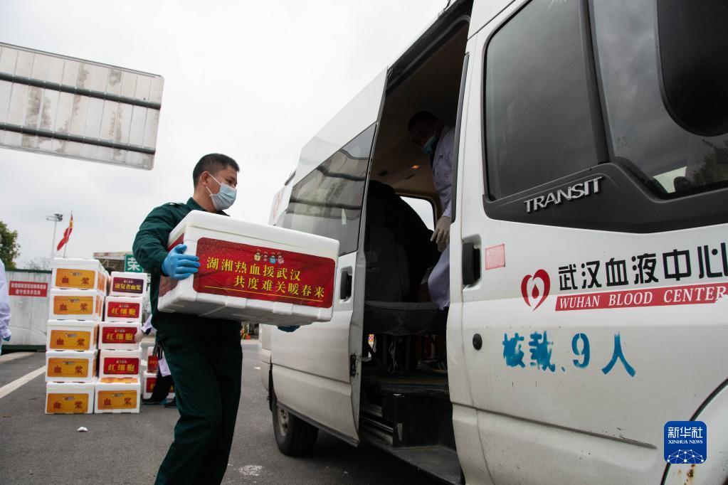 生命至上 举国同心——抗疫精神述评(图8)